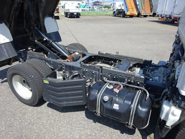 いすゞ エルフ TKG-NKS85AN(4WD)の写真13