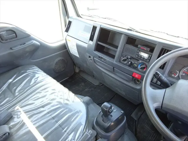 いすゞ エルフ TKG-NKS85AN(4WD)の写真27