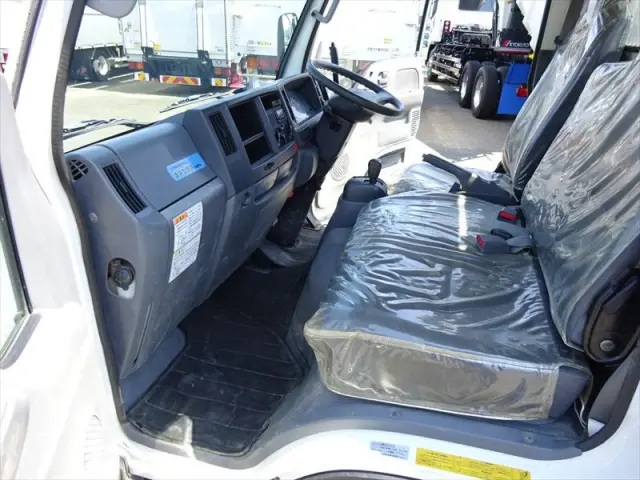 いすゞ エルフ TKG-NKS85AN(4WD)の写真29