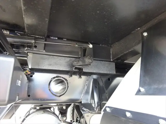 三菱 キャンター 2RG-FBA60(2WD)の写真11