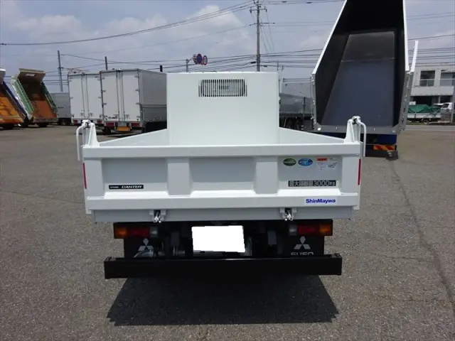 三菱 キャンター 2RG-FBA60(2WD)の写真12
