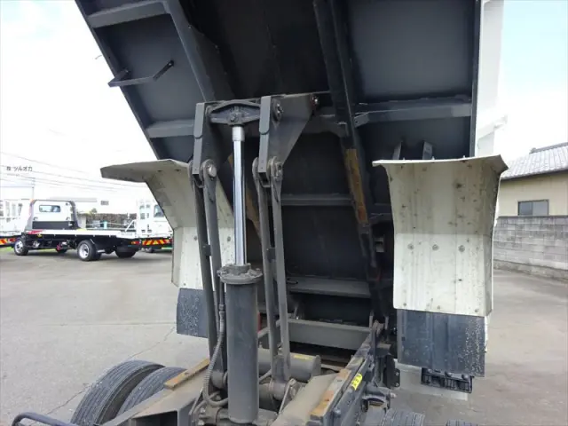 いすゞ エルフ TPG-NPR85YN(2WD)の写真10