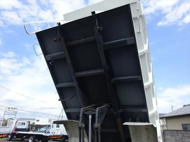 いすゞ エルフ TPG-NPR85YN(2WD)の写真11