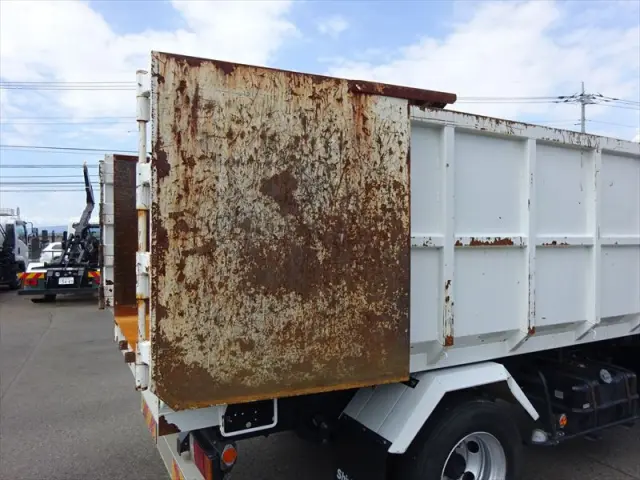 いすゞ エルフ TPG-NPR85YN(2WD)の写真17