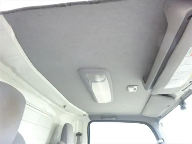 いすゞ エルフ TPG-NPR85YN(2WD)の写真26