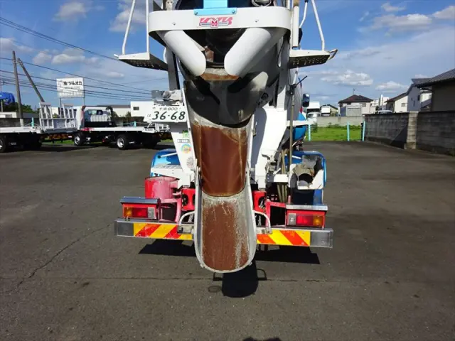 いすゞ フォワード 2PG-FSR90S2(2WD)の写真15