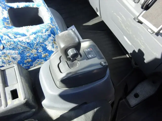 いすゞ フォワード 2PG-FSR90S2(2WD)の写真28