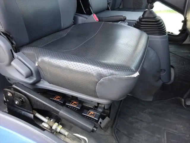 いすゞ フォワード 2RG-FRR90S1の写真28