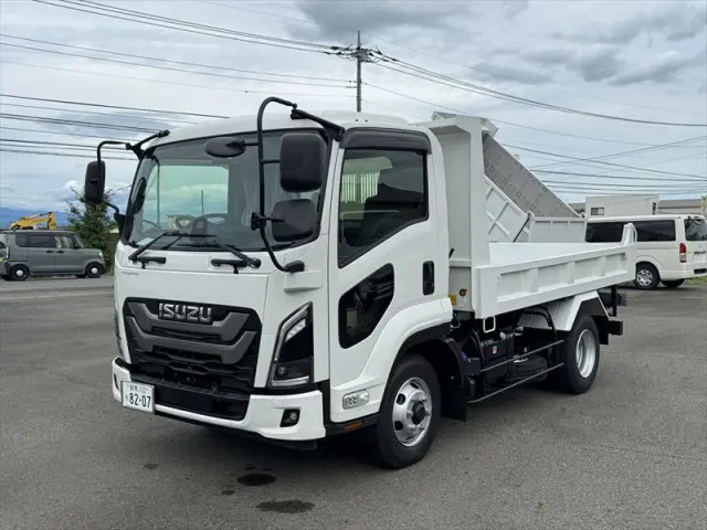 いすゞ フォワード 2RG-FRR90S4(2WD)の写真1