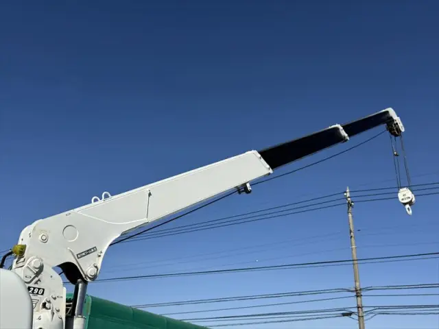 三菱 キャンター 2PG-FEB80の写真5