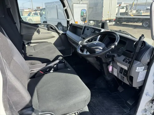 三菱 キャンター 2PG-FEB80の写真28