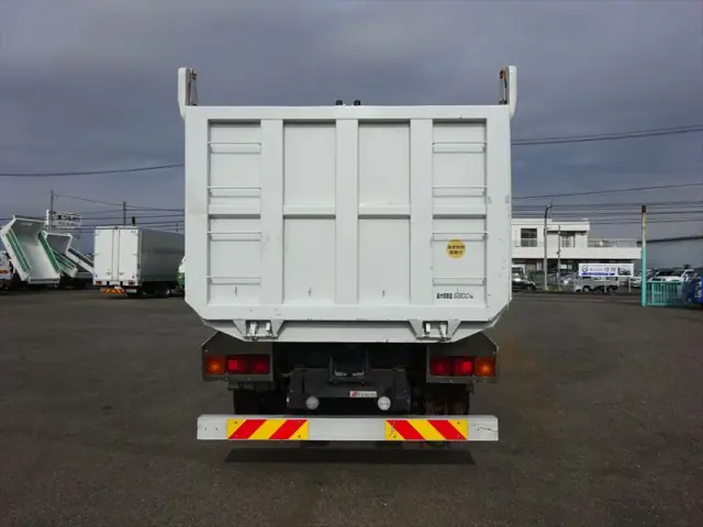 三菱 ファイター QKG-FK62FZ(2WD)の写真16