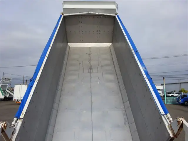 三菱 ファイター QKG-FK62FZ(2WD)の写真19