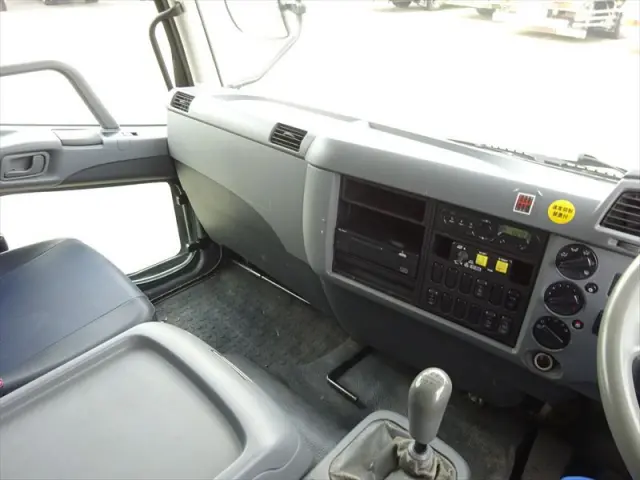 三菱 ファイター QKG-FK62FZ(2WD)の写真27