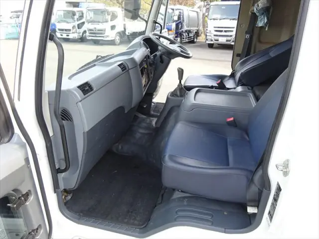 三菱 ファイター QKG-FK62FZ(2WD)の写真29