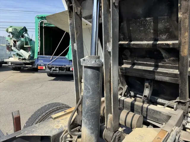 三菱 ファイター TKG-FK71F(2WD)の写真11