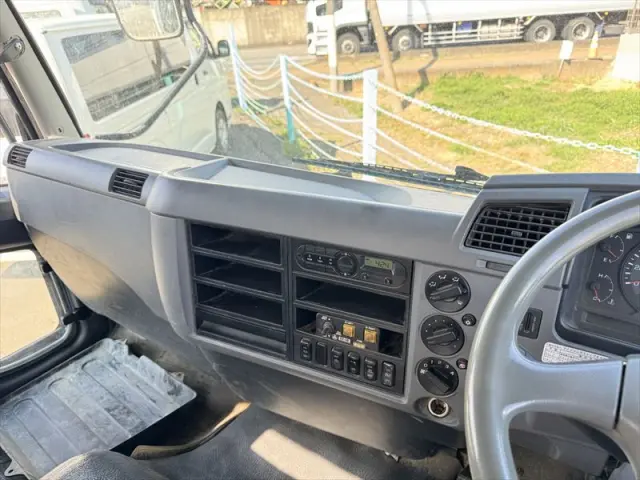 三菱 ファイター TKG-FK71F(2WD)の写真18