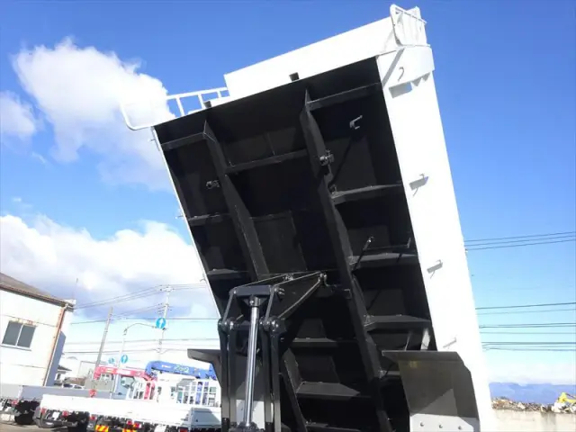 三菱 ファイター 2KG-FK72F(2WD)の写真9