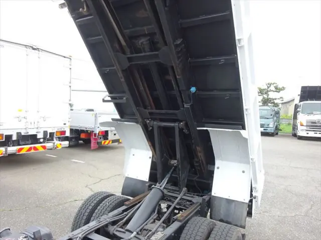いすゞ エルフ TPG+NKR85AN(2WD)の写真9