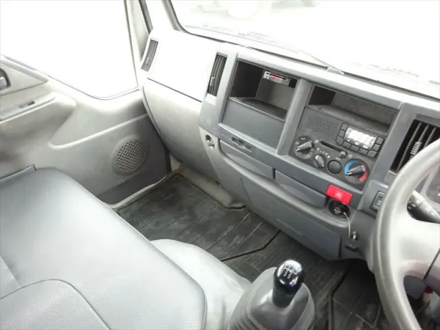 いすゞ エルフ TPG+NKR85AN(2WD)の写真28