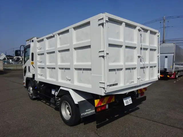 いすゞ フォワード 2RG-FRR90S1(2WD)の写真4