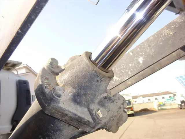 いすゞ フォワード 2RG-FRR90S1(2WD)の写真13