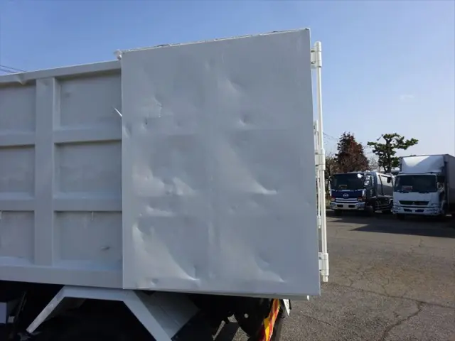 いすゞ フォワード 2RG-FRR90S1(2WD)の写真18