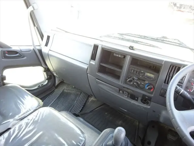 いすゞ フォワード 2RG-FRR90S1(2WD)の写真27