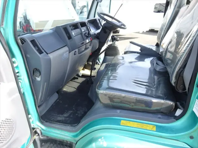 いすゞ エルフ TPG-NKR85N(2WD)の写真29