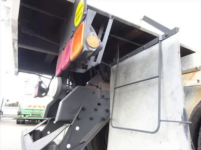 日野 プロフィア LKG-FS1AKAA(2WD)の写真12