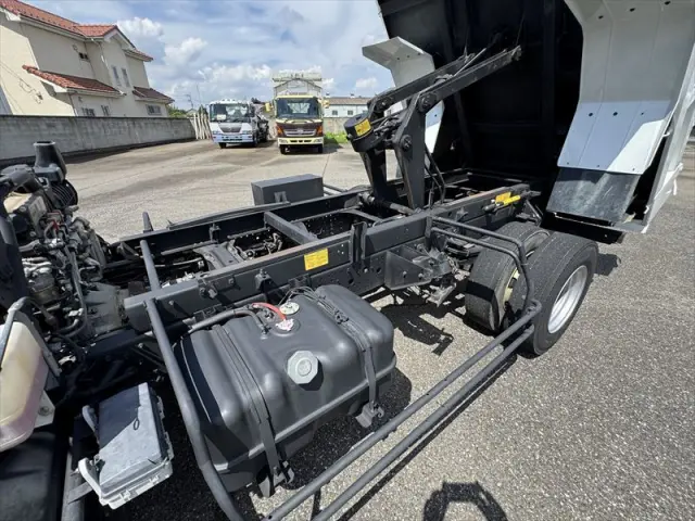 いすゞ フォワード TKG-FRR90S1(2WD)の写真17