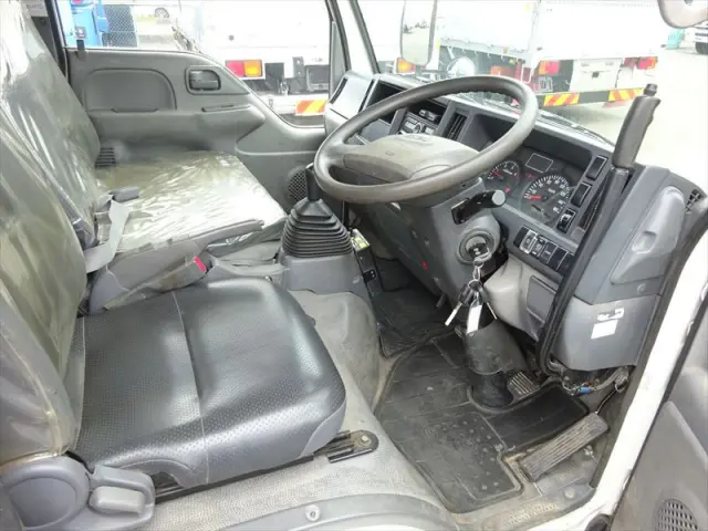 いすゞ エルフ TKG-NKS85AN(4WD)の写真22