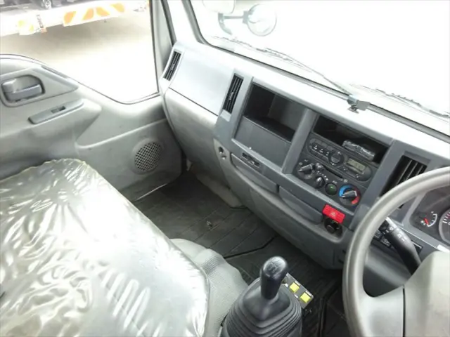 いすゞ エルフ TKG-NKS85AN(4WD)の写真25