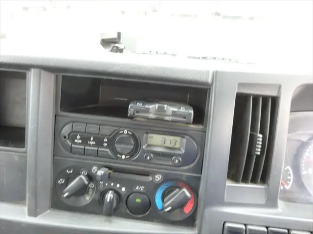 いすゞ エルフ TKG-NKS85AN(4WD)の写真27