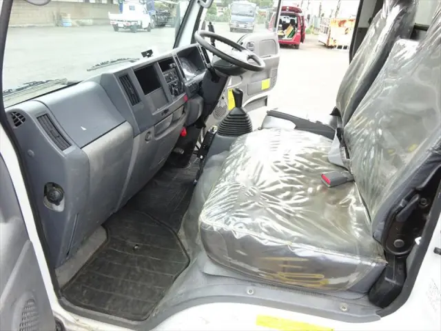 いすゞ エルフ TKG-NKS85AN(4WD)の写真28