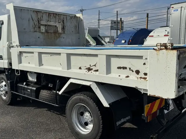 三菱 キャンター 2PG-FEBM0(2WD)の写真6