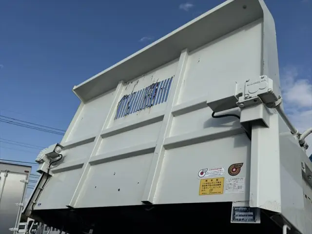 三菱 キャンター 2PG-FEBM0(2WD)の写真14