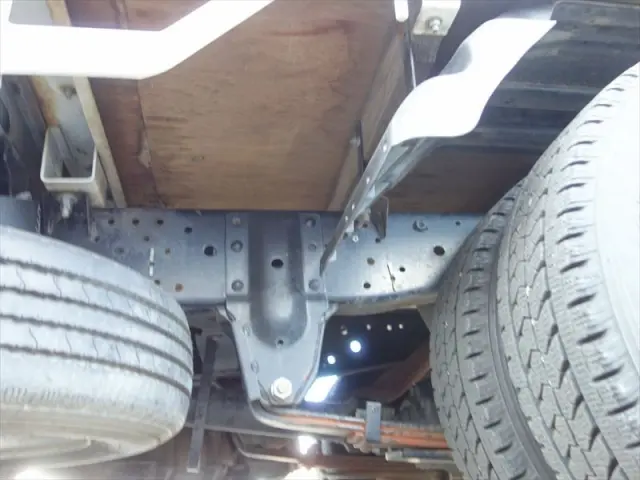 いすゞ エルフ TKG-NHS85A(4WD)の写真5