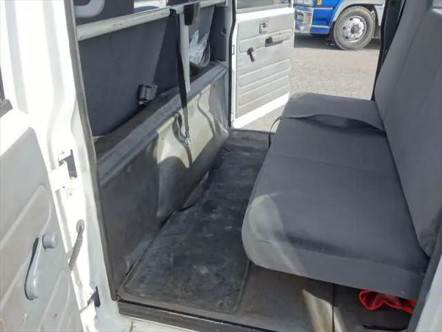 いすゞ エルフ TKG-NHS85A(4WD)の写真24