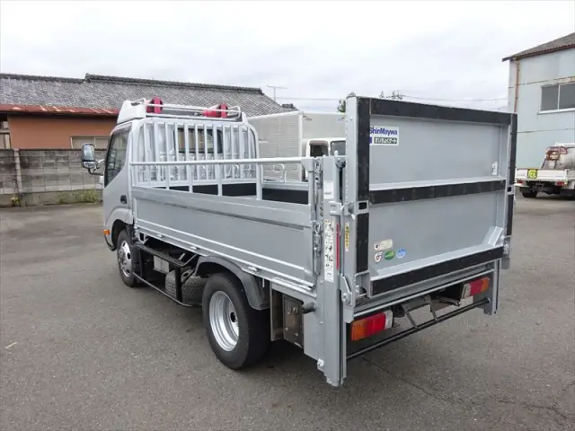 日野 デュトロ TKG-XZU675M(4WD)の写真3