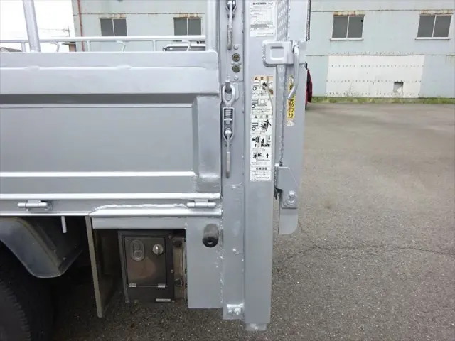 日野 デュトロ TKG-XZU675M(4WD)の写真19