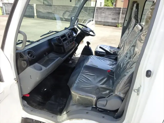 日野 デュトロ 2RG-XZU710Mの写真28