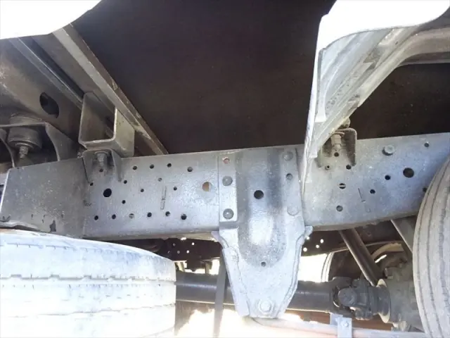 いすゞ エルフ TKG-NJR85A(2WD)の写真5