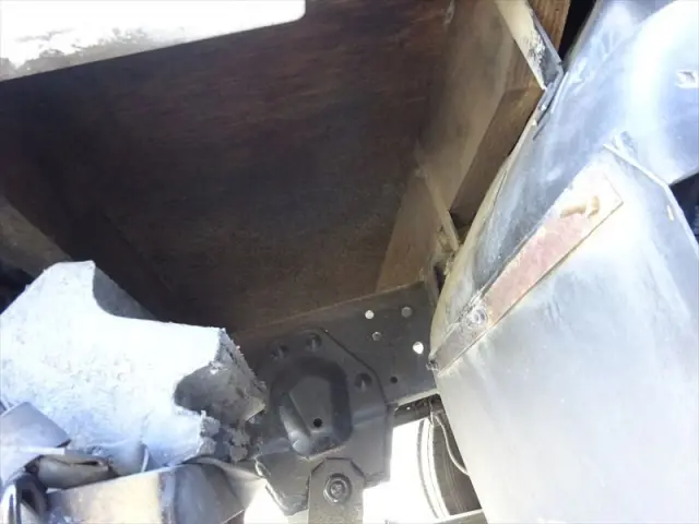 いすゞ エルフ TKG-NJR85A(2WD)の写真8