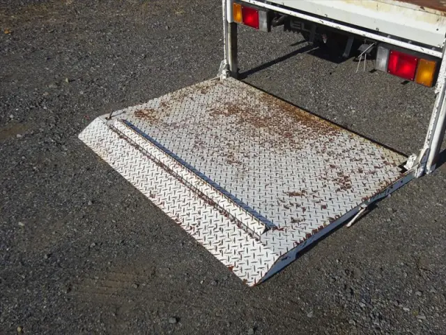 いすゞ エルフ TKG-NJR85A(2WD)の写真13