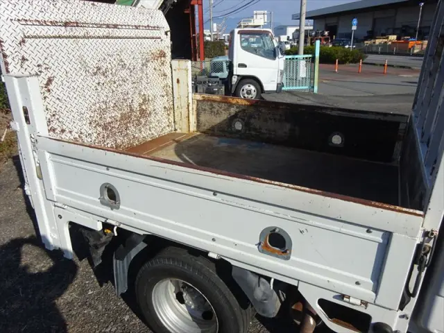 いすゞ エルフ TKG-NJR85A(2WD)の写真16