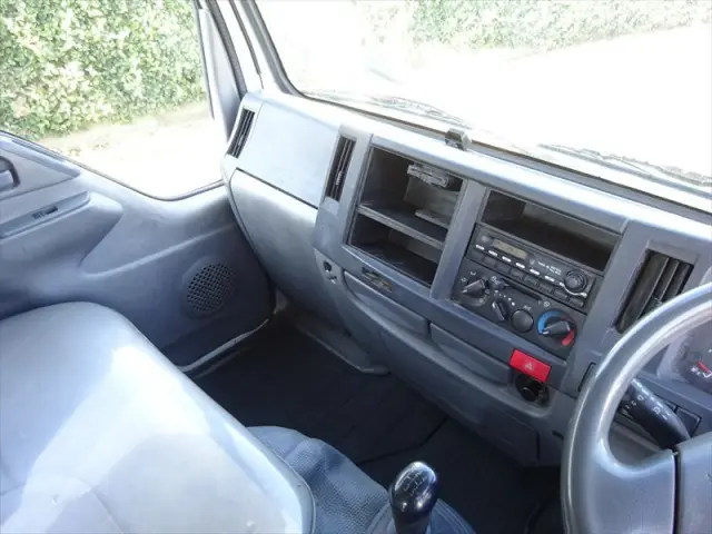 いすゞ エルフ TKG-NJR85A(2WD)の写真25