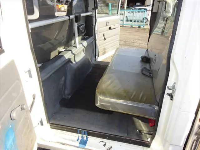 いすゞ エルフ TKG-NJR85A(2WD)の写真29