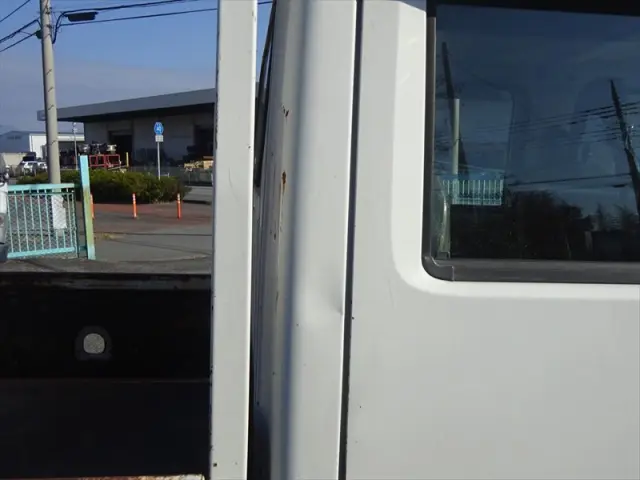 いすゞ エルフ TKG-NJR85A(2WD)の写真35