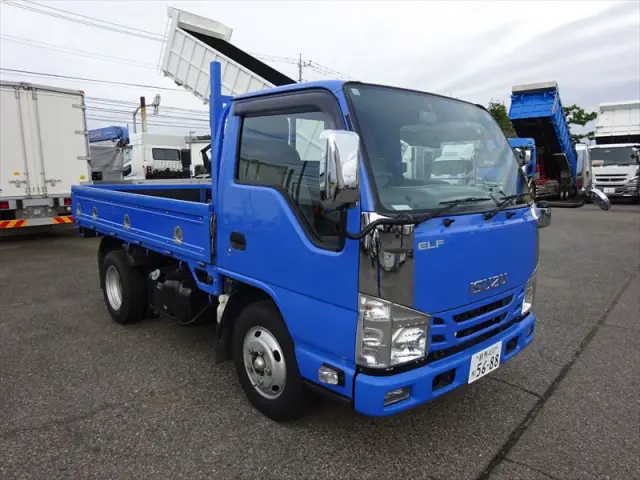 いすゞ エルフ TRG-NKR85A(2WD)の写真2